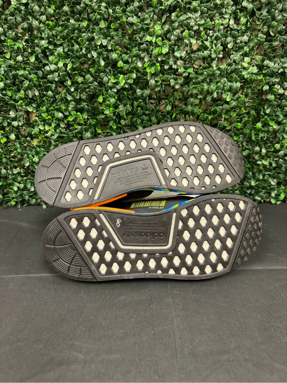 Adidas NMD_R1 Spectoo 'Black Multi' GX8092 - M10.5